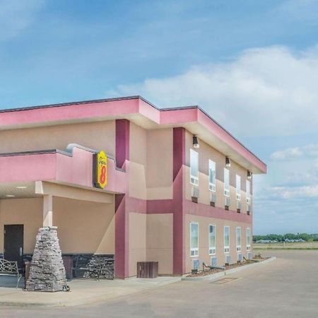 Super 8 By Wyndham Innisfail Exterior photo